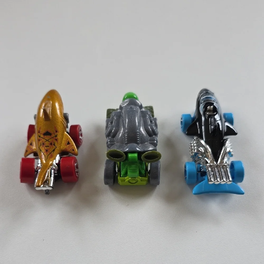 Hot Wheels Set - Sharkcruiser, Turtoshell, And Shark Bite